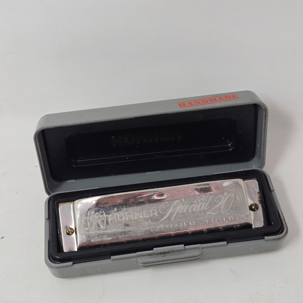 Hohner Special 20 Marine Band Harmonica Key of A Made in Germany 560/20 Case